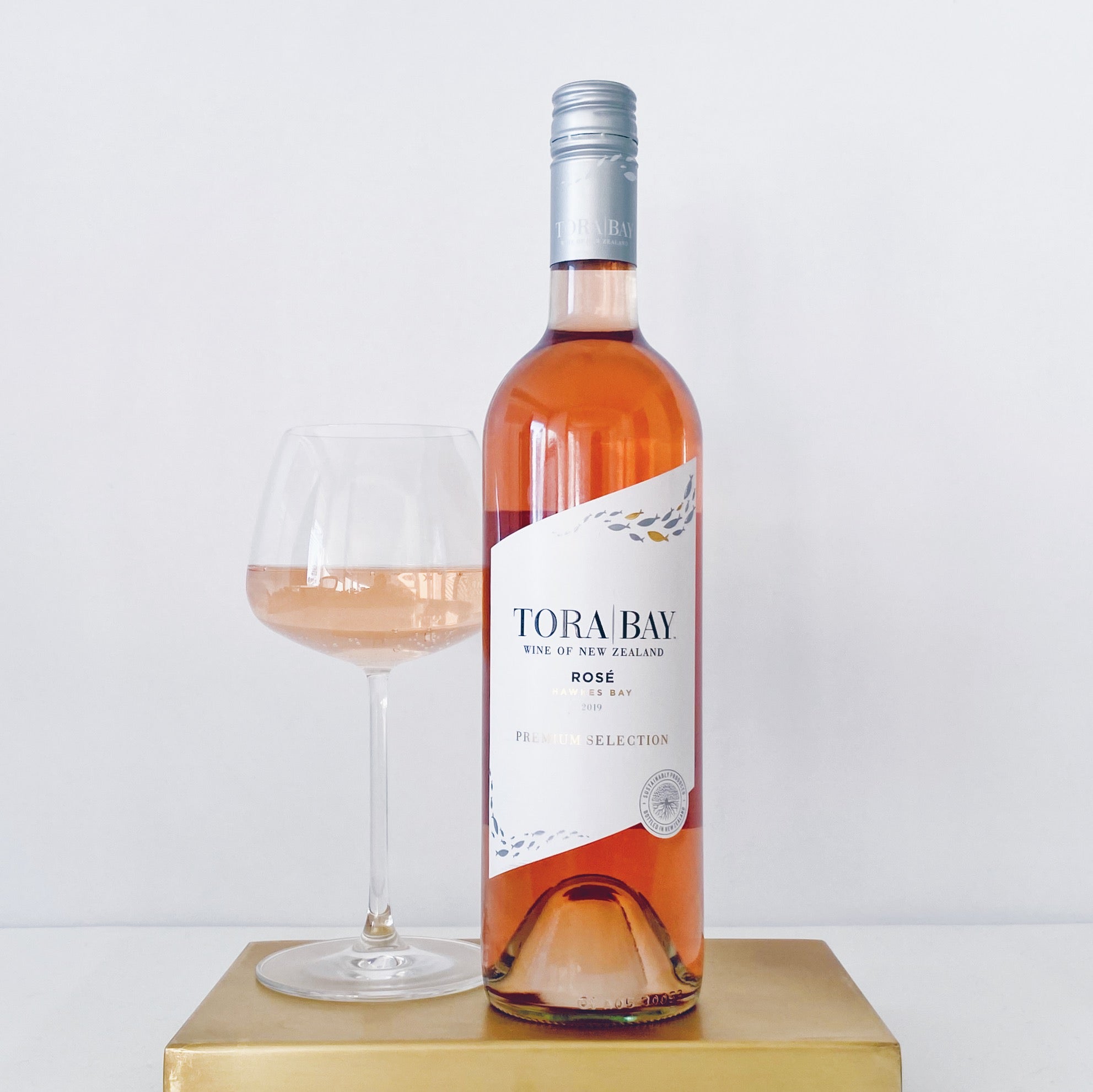 Tora Bay Premium Selection Rose Wine